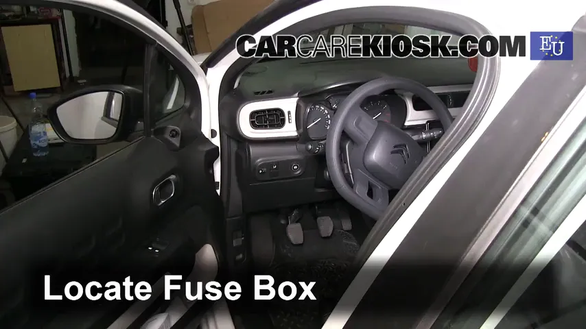2017 Citroen C3 PureTech 1.2L 3 Cyl. Fusible (intérieur) Contrôle